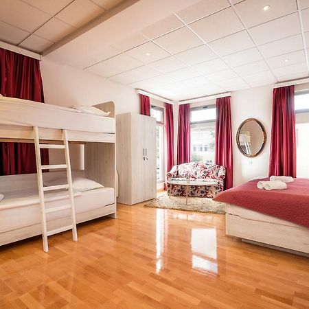 Boutique Hostel Livia Metković エクステリア 写真