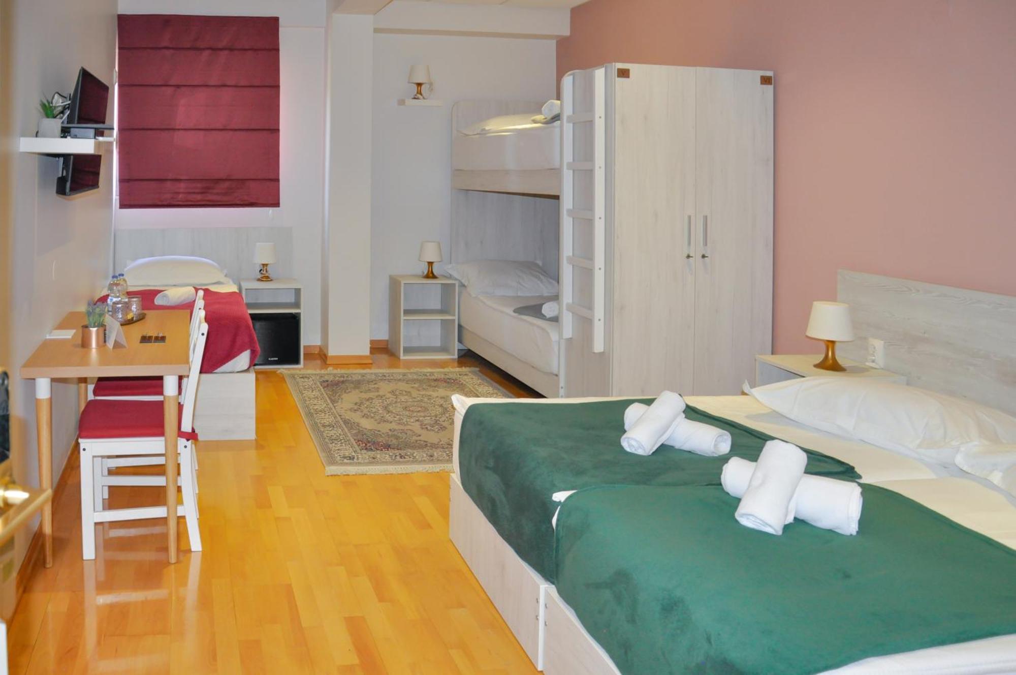 Boutique Hostel Livia Metković エクステリア 写真