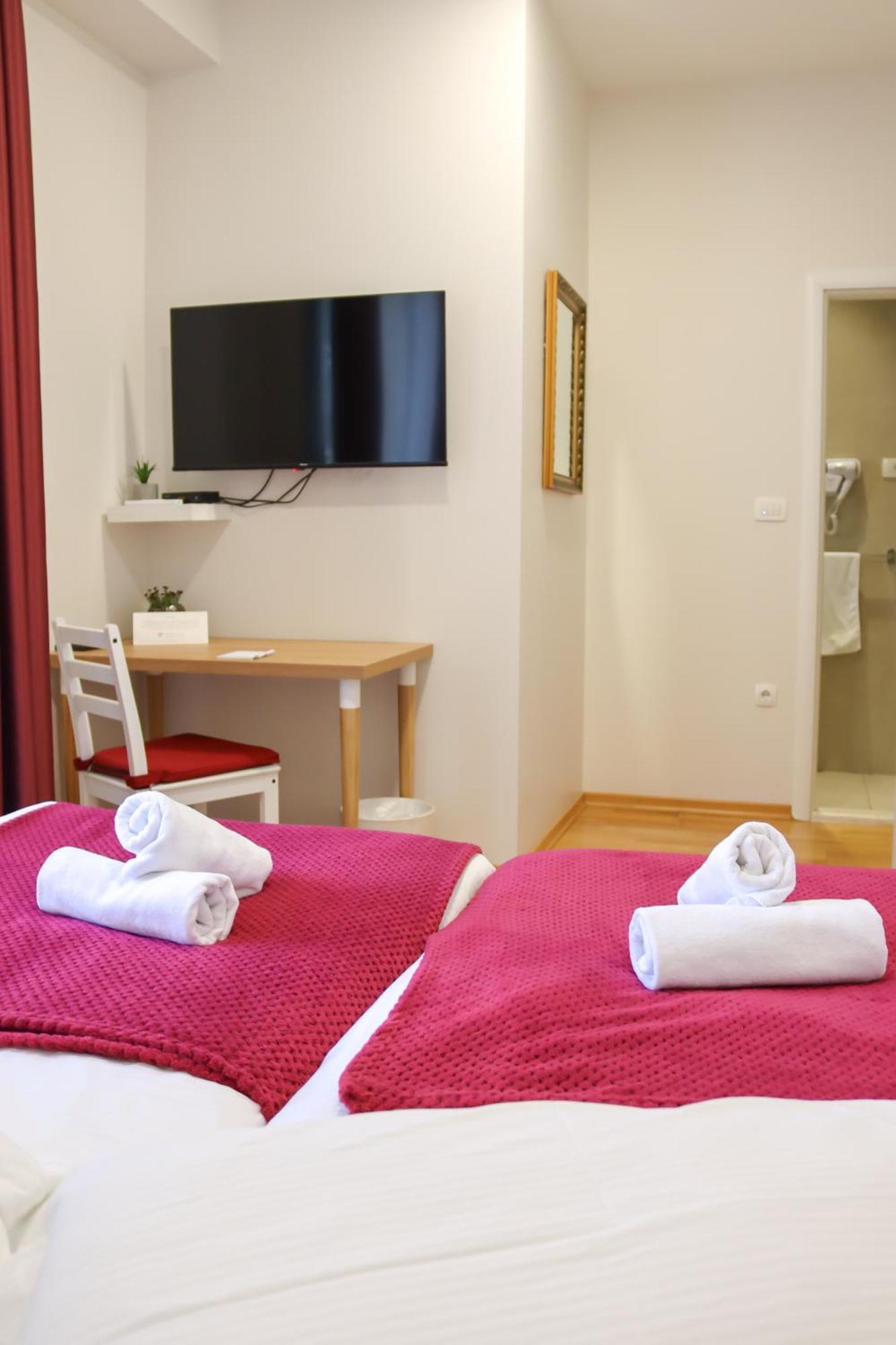Boutique Hostel Livia Metković エクステリア 写真