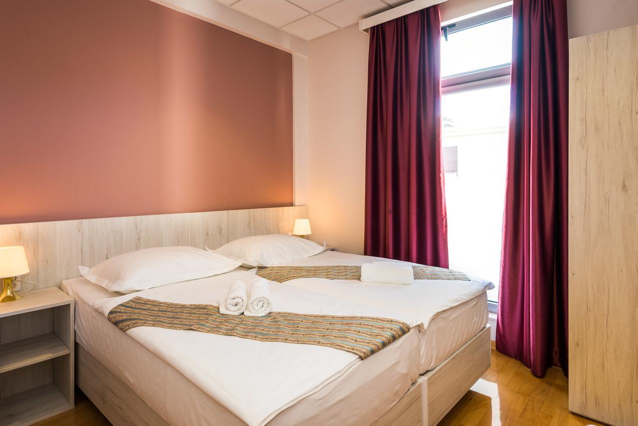 Boutique Hostel Livia Metković エクステリア 写真